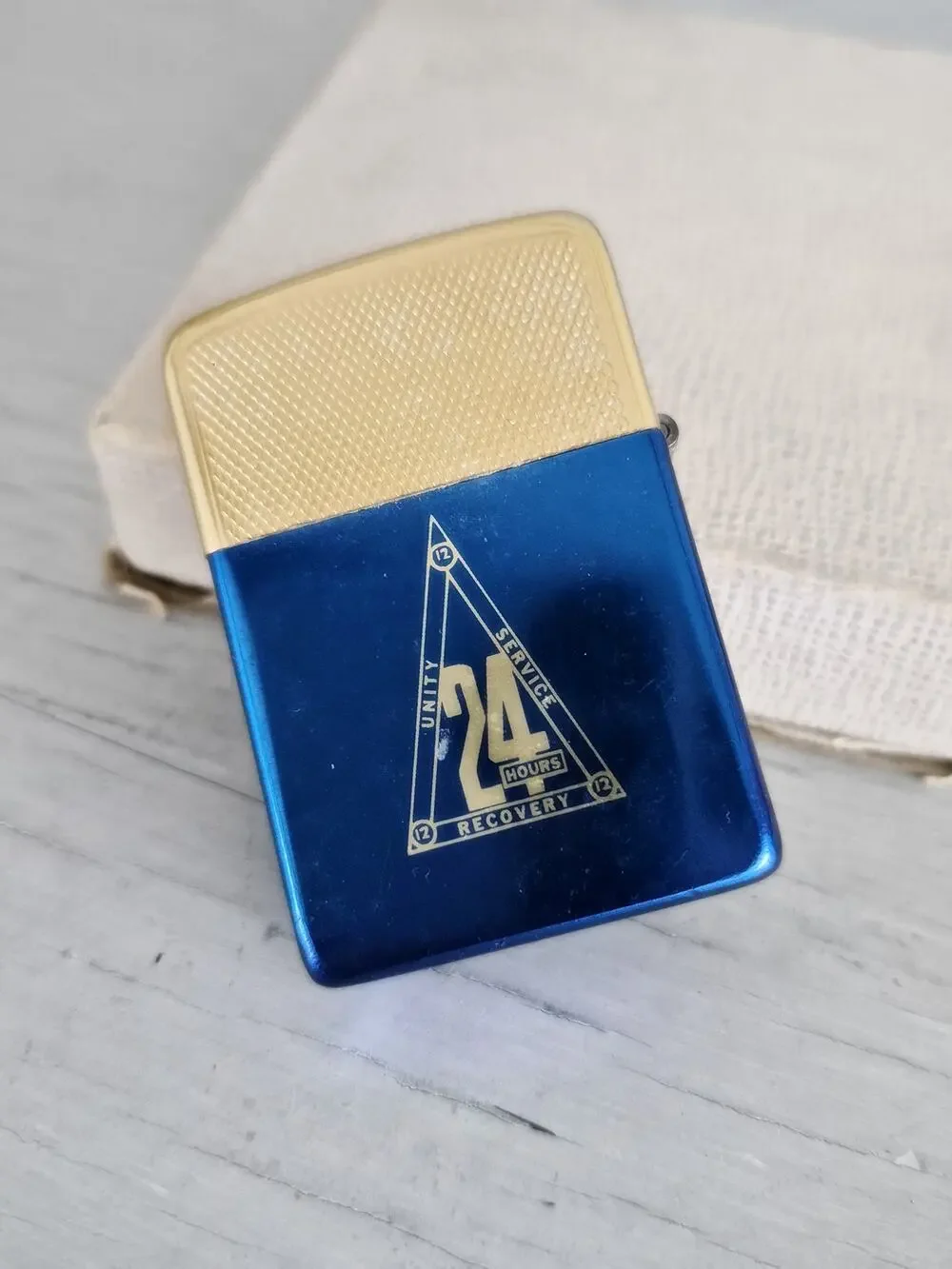 Vintage Blue and Gold Park Cigarette Lighter